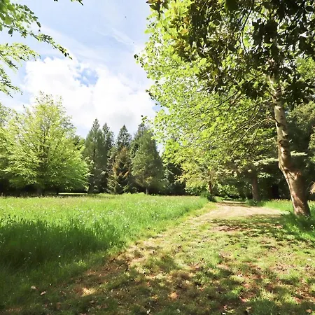Idyllic Vine Farmhouse Holiday home Bristol